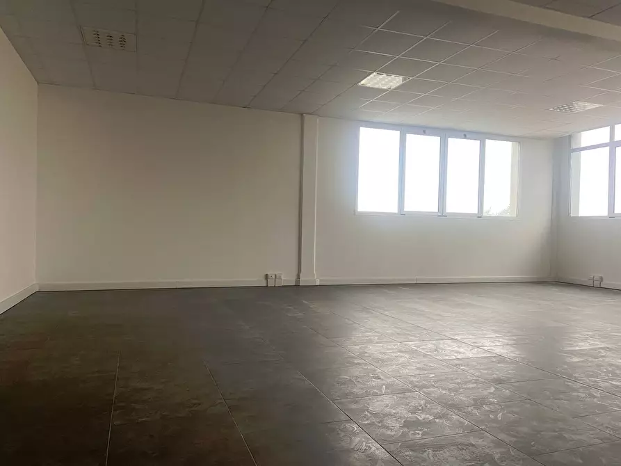 Immagine 5 di Ufficio in affitto  in Via Aurelio Nicolodi a Livorno