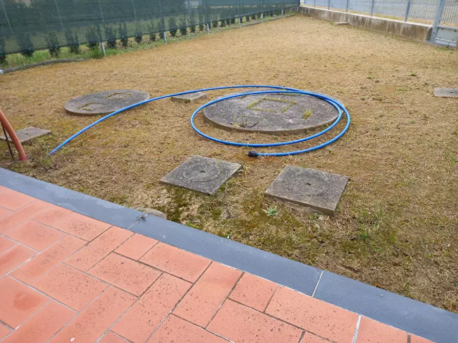 Immagine 10 di Appartamento in vendita  in Via Pietro Gori a Pontedera