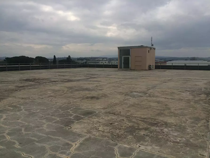 Immagine 7 di Attività commerciale in affitto  in Via Parigi a Ponsacco