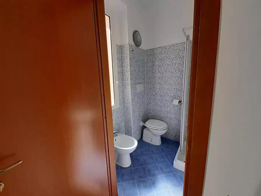 Immagine 11 di Attività commerciale in vendita  in via Mazzini a Camaiore