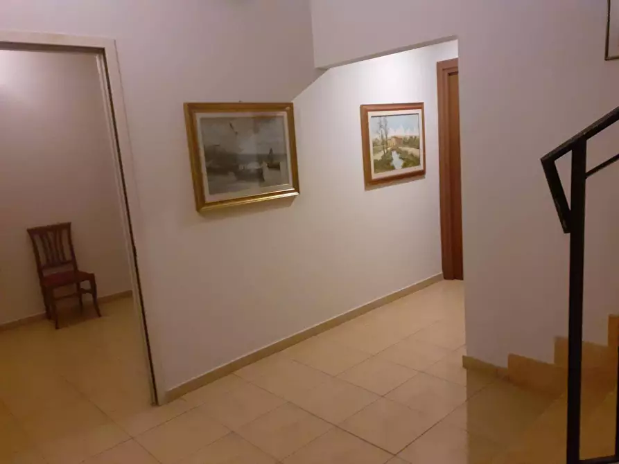 Immagine 16 di Attività commerciale in vendita  in via Mazzini a Camaiore