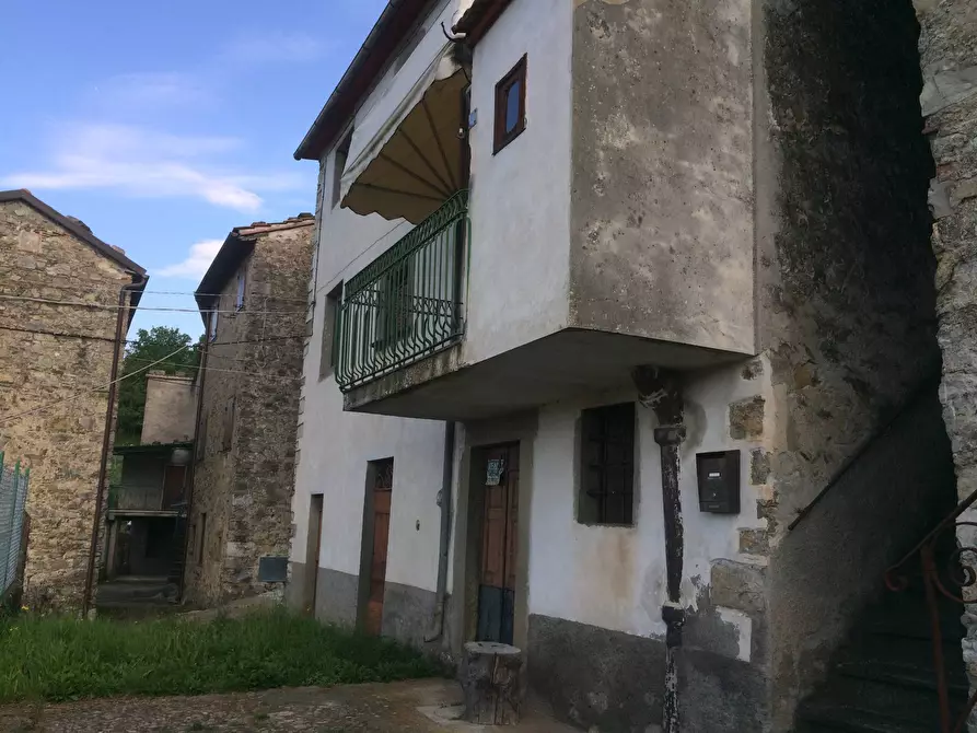 Immagine 1 di Casa indipendente in vendita  in san cassiano a Bagni Di Lucca