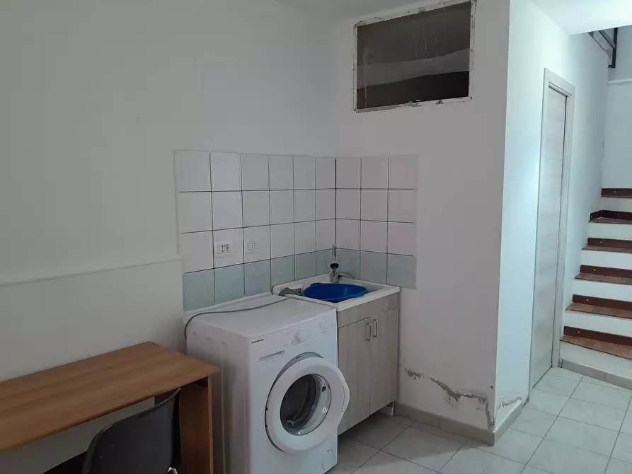 Immagine 20 di Appartamento in affitto  in piazza filippo cordova a Aidone