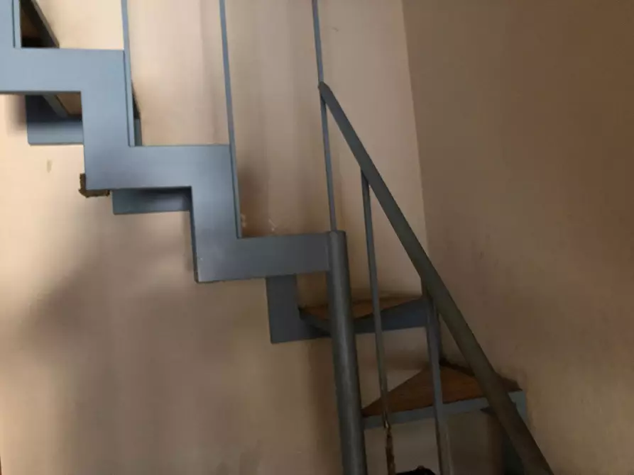 Immagine 5 di Attività commerciale in affitto  in via san martino a Pisa