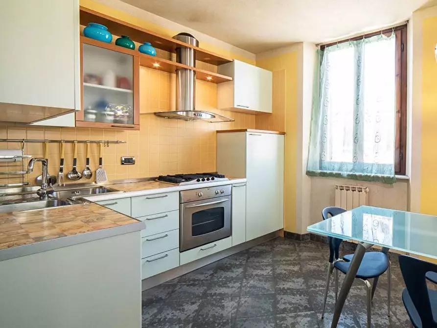 Immagine 5 di Appartamento in vendita  in Corso Garibaldi a Viareggio