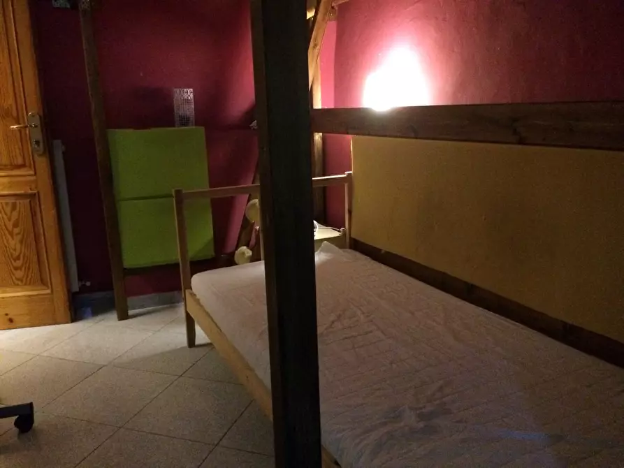 Immagine 10 di Appartamento in vendita  in Via Borgo Stretto a Pisa