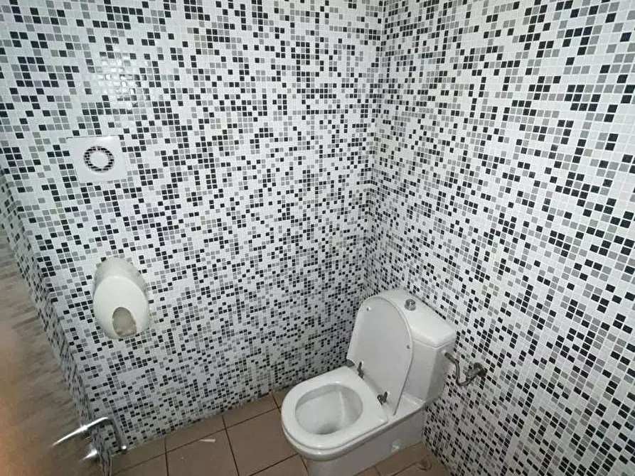 Immagine 7 di Ufficio in affitto  in Via Lampredi a Livorno