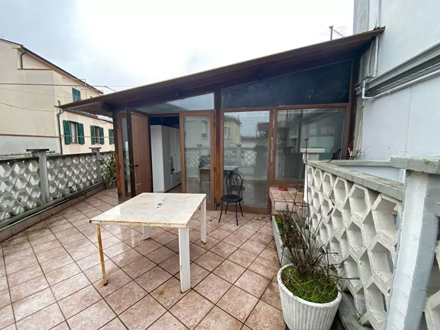 Immagine 6 di Casa indipendente in vendita  in Via Roma a Pontedera