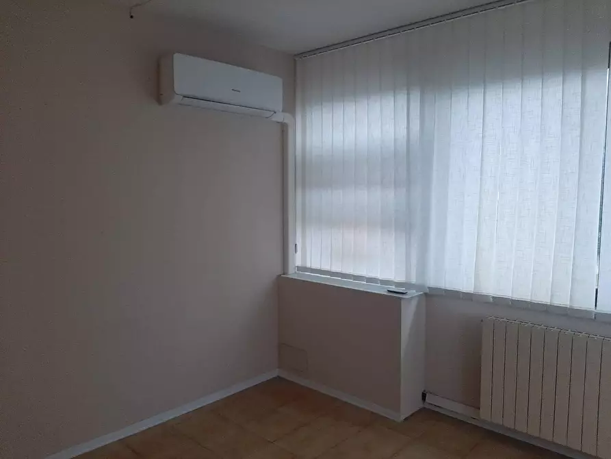 Immagine 2 di Ufficio in affitto  in via tosco romagnola a Cascina