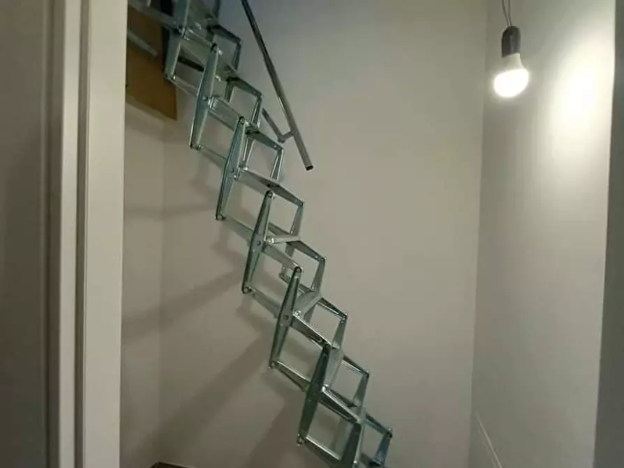 Immagine 9 di Appartamento in vendita  in Via Profeti a Pontedera