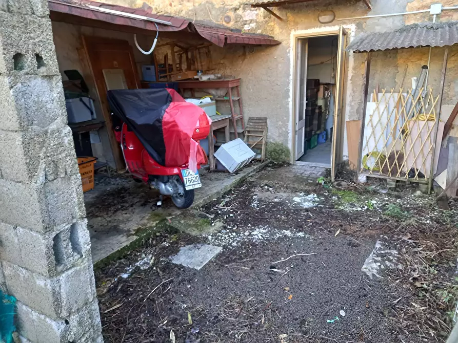 Immagine 2 di Magazzino in affitto  in Piazza Garibaldi a Casciana Terme Lari