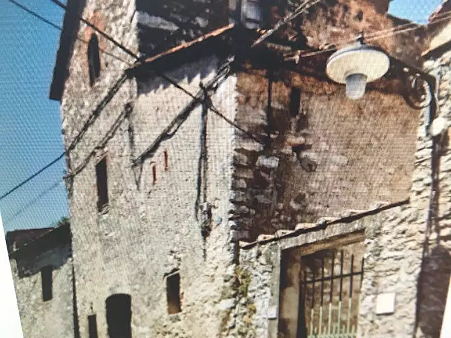 Immagine 1 di Casa indipendente in vendita  in Colline Camaiore a Camaiore