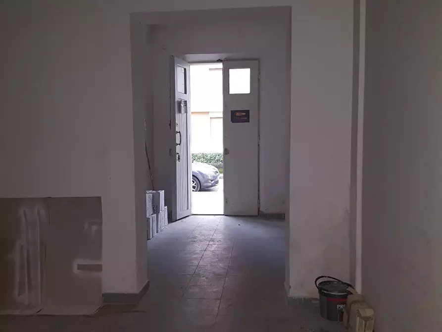 Immagine 3 di Attività commerciale in vendita  in Piazza Carlo Goldoni a Fucecchio