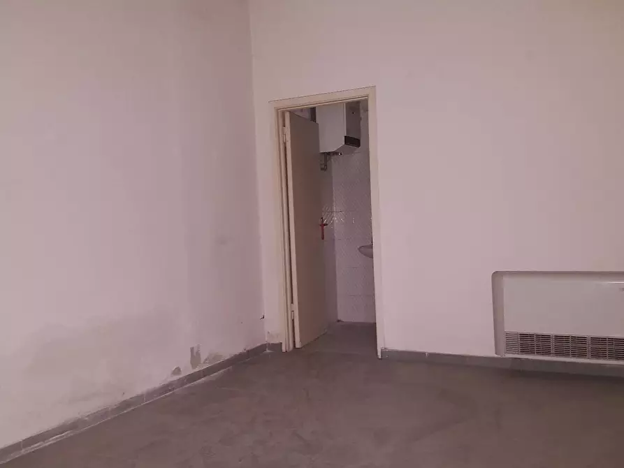 Immagine 4 di Attività commerciale in vendita  in Piazza Carlo Goldoni a Fucecchio