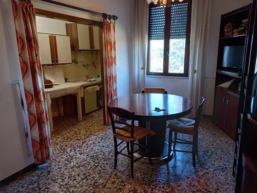 Immagine 1 di Appartamento in vendita  in Via Cadorna a Pontedera
