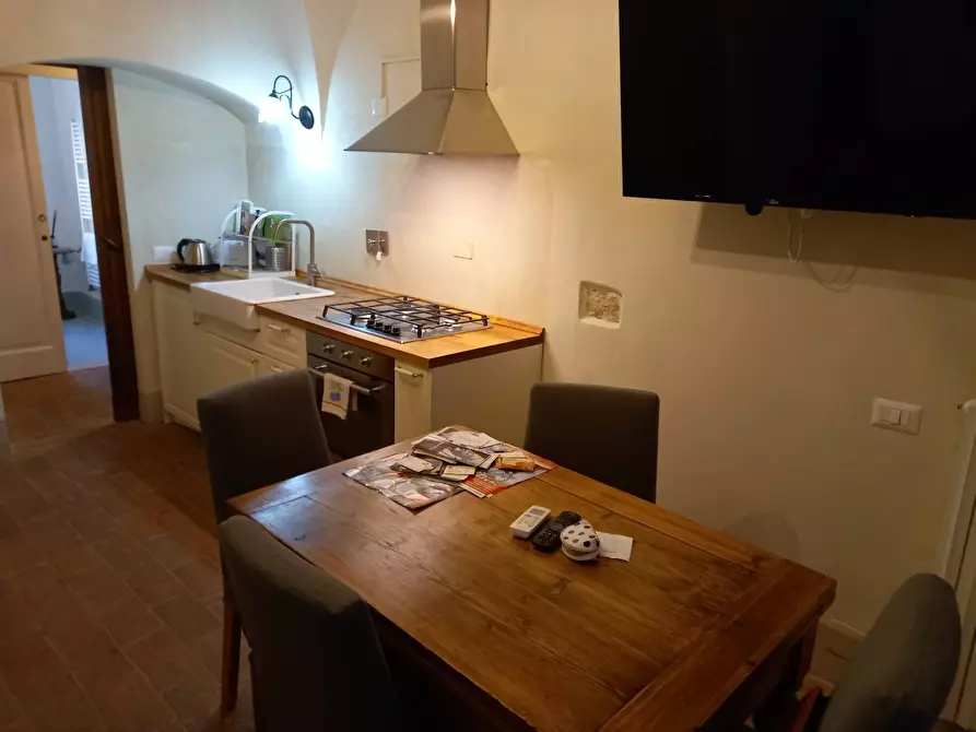 Immagine 1 di Appartamento in affitto  in Via Franceschini a Volterra