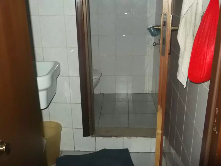 Immagine 6 di Attività commerciale in vendita  in Corso Italia a Pisa