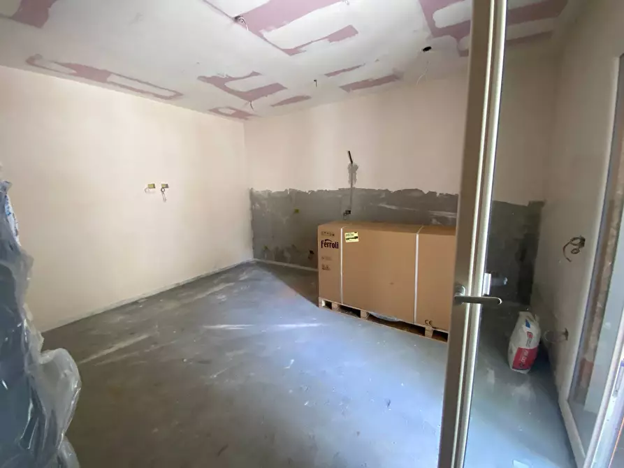 Immagine 23 di Casa indipendente in vendita  in Viale della Repubblica a Santa Maria A Monte