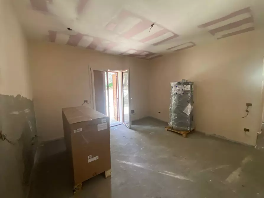 Immagine 3 di Casa indipendente in vendita  in Viale della Repubblica a Santa Maria A Monte