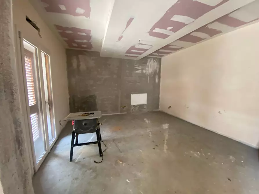 Immagine 2 di Casa indipendente in vendita  in Viale della Repubblica a Santa Maria A Monte