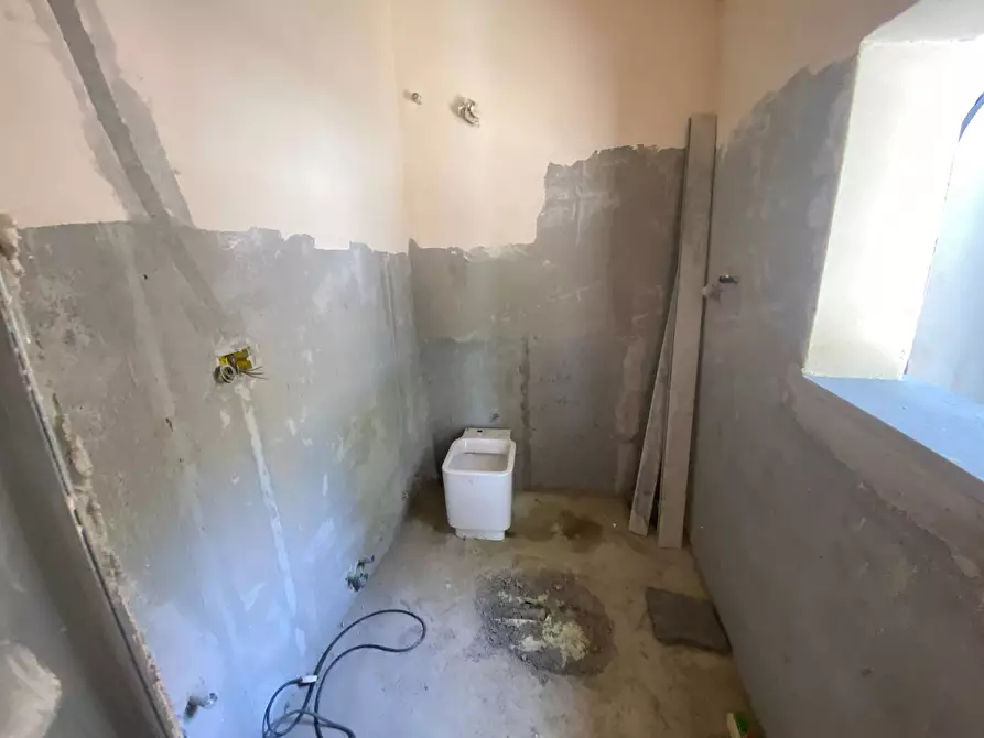 Immagine 28 di Casa indipendente in vendita  in Viale della Repubblica a Santa Maria A Monte