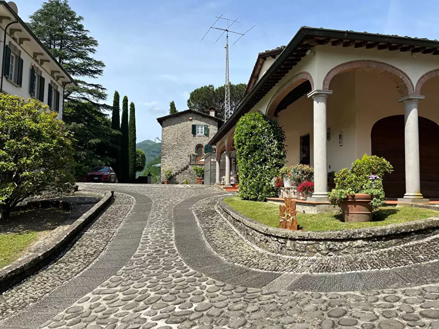 Immagine 13 di Villetta a schiera in vendita  in via di lima a Bagni Di Lucca