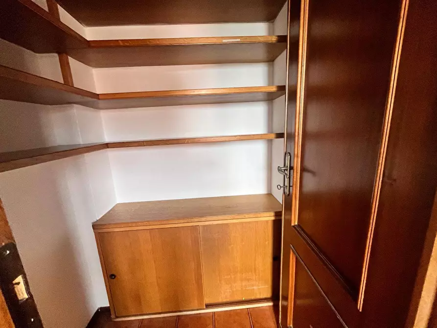 Immagine 5 di Appartamento in vendita  in via pergolesi a Cascina