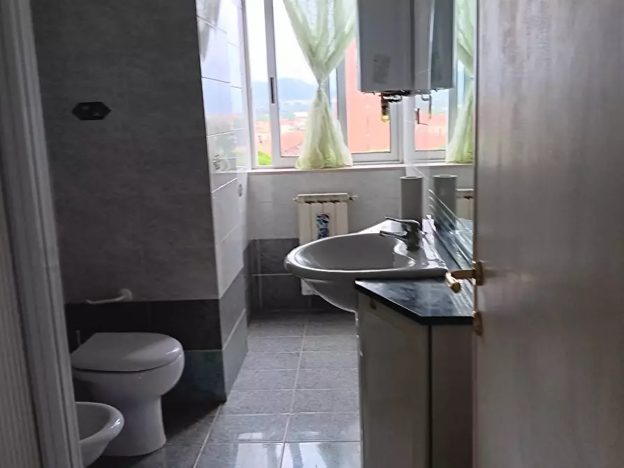 Immagine 22 di Appartamento in vendita  in Via Settembrini a Livorno