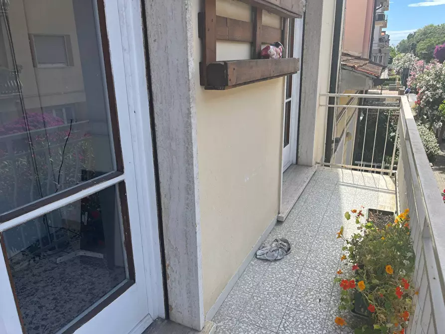 Immagine 5 di Appartamento in affitto  in via vespucci a Viareggio