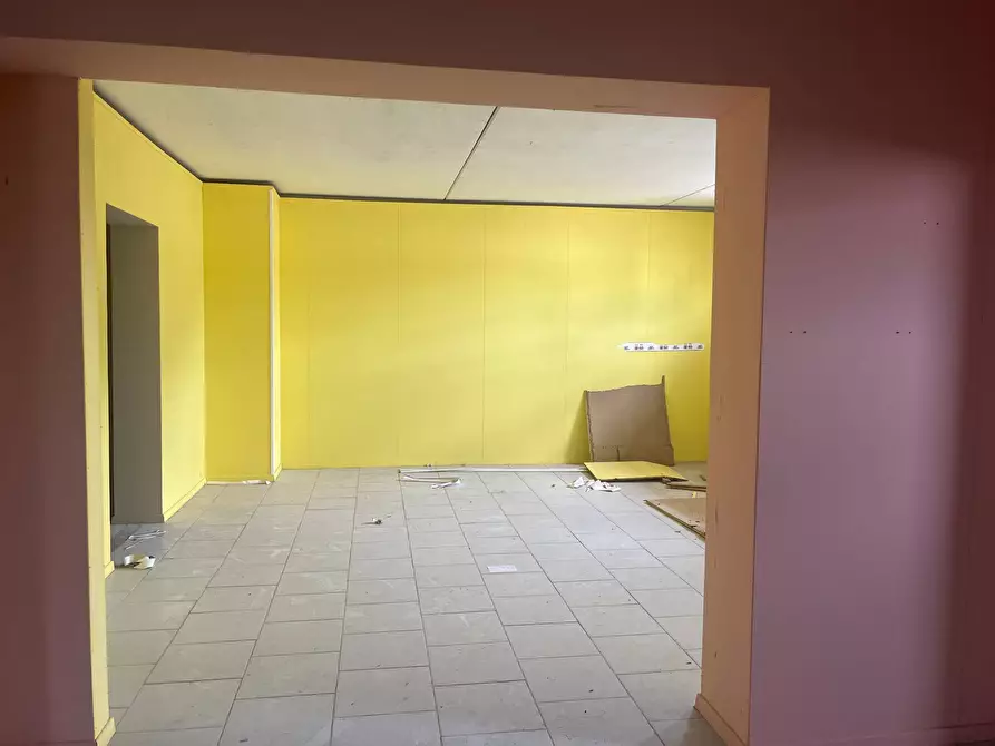 Immagine 8 di Attività commerciale in affitto  in via volterrana a Terricciola