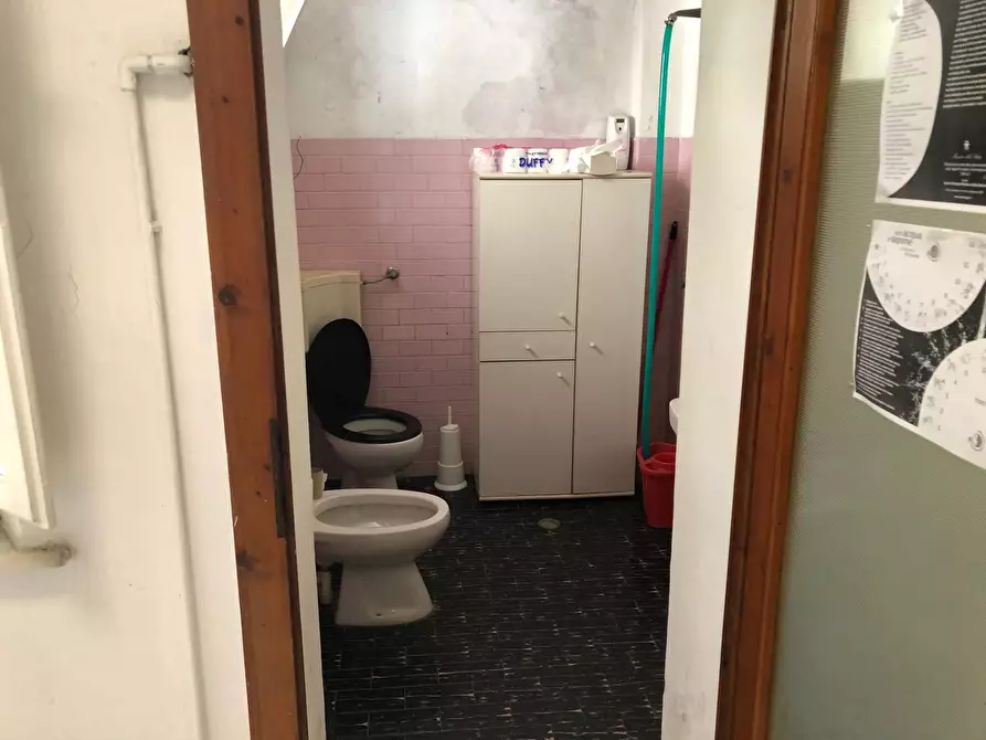 Immagine 9 di Ufficio in affitto  in via tosco romagnola a Cascina