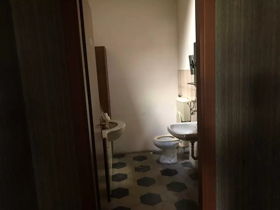 Immagine 5 di Ufficio in affitto  in via tosco romagnola a Cascina