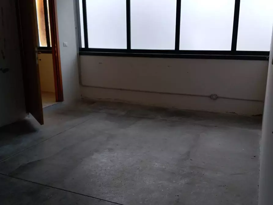Immagine 6 di Attività commerciale in vendita  in via sterpulino a Pisa