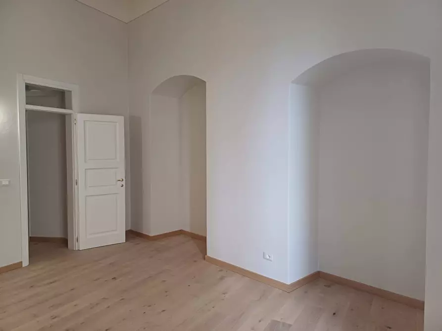 Immagine 8 di Appartamento in vendita  in piazza garibaldi a Pisa