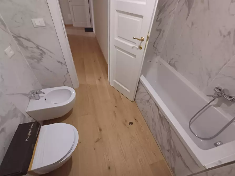 Immagine 9 di Appartamento in vendita  in piazza garibaldi a Pisa