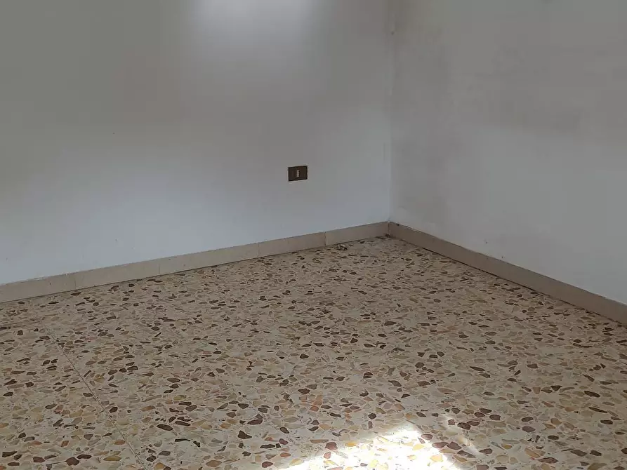 Immagine 12 di Appartamento in vendita  in Via Roma a Collesalvetti