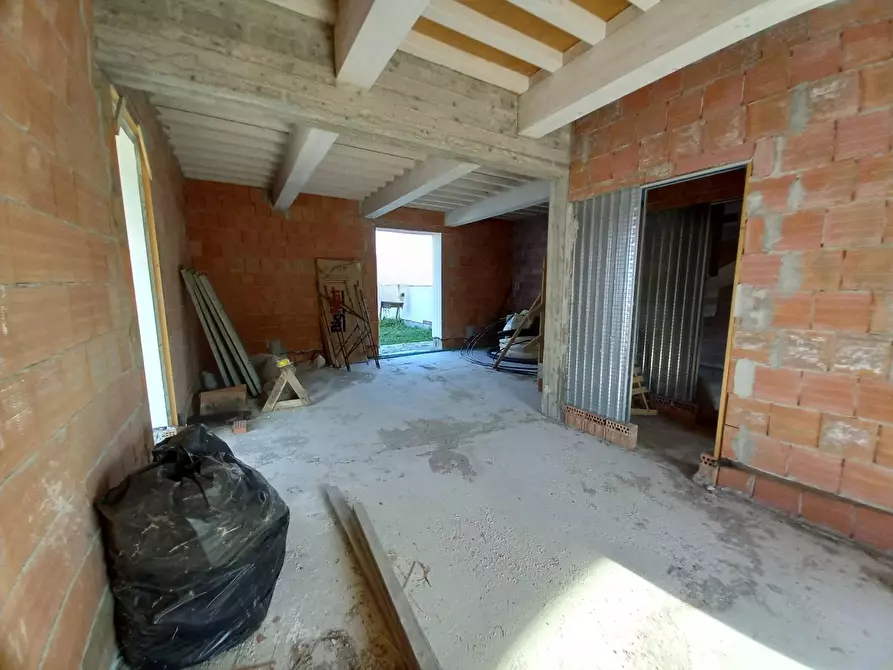 Immagine 2 di Casa indipendente in vendita  in Viale Giacomo Matteotti a Calcinaia