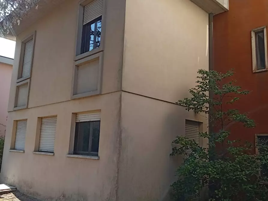 Immagine 6 di Villetta a schiera in vendita  in LUCCA a Lucca