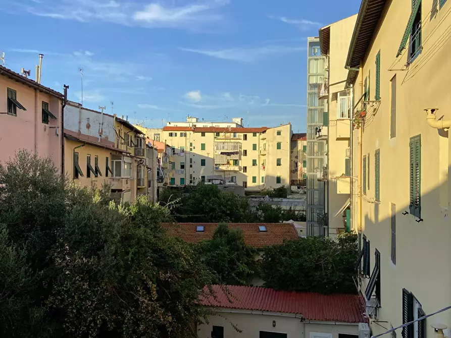 Immagine 29 di Casa indipendente in vendita  in Piazza Santi Pietro E Paolo a Livorno