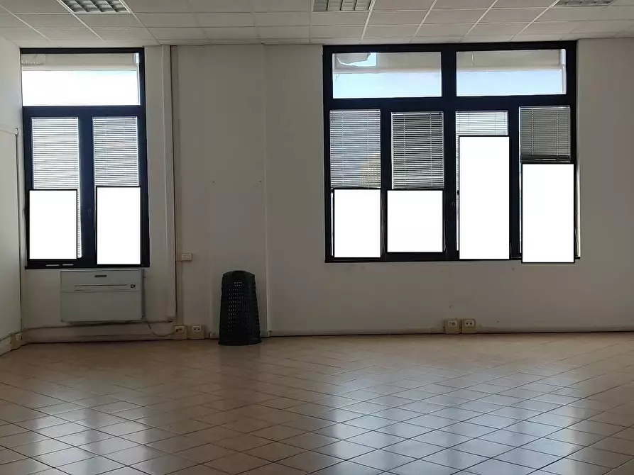 Immagine 6 di Ufficio in affitto  in Via S. Orlando a Livorno