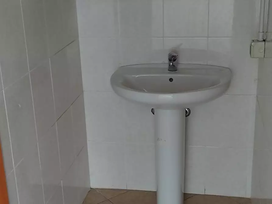 Immagine 8 di Ufficio in affitto  in Via S. Orlando a Livorno