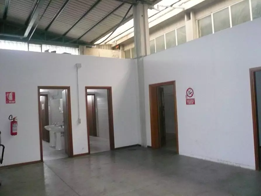 Immagine 6 di Attività commerciale in affitto  in via tegulaia a Pisa