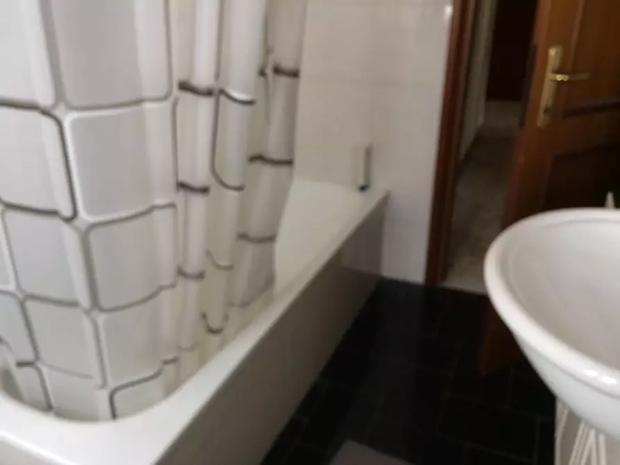 Immagine 7 di Appartamento in vendita  in Via xxiv maggio a Pisa