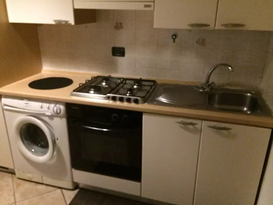 Immagine 3 di Appartamento in vendita  in via xxiv maggio a Pisa