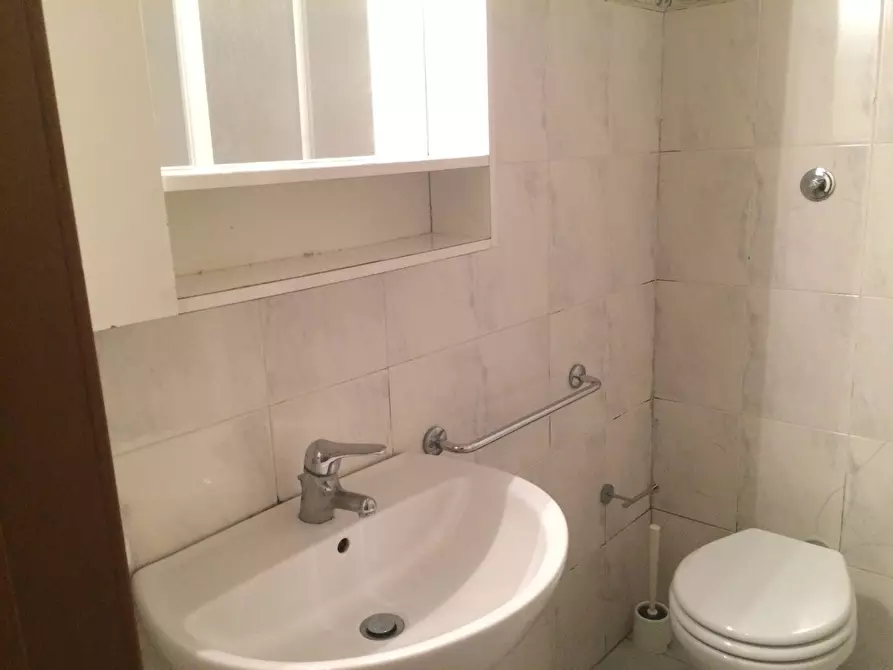 Immagine 7 di Appartamento in vendita  in via xxiv maggio a Pisa