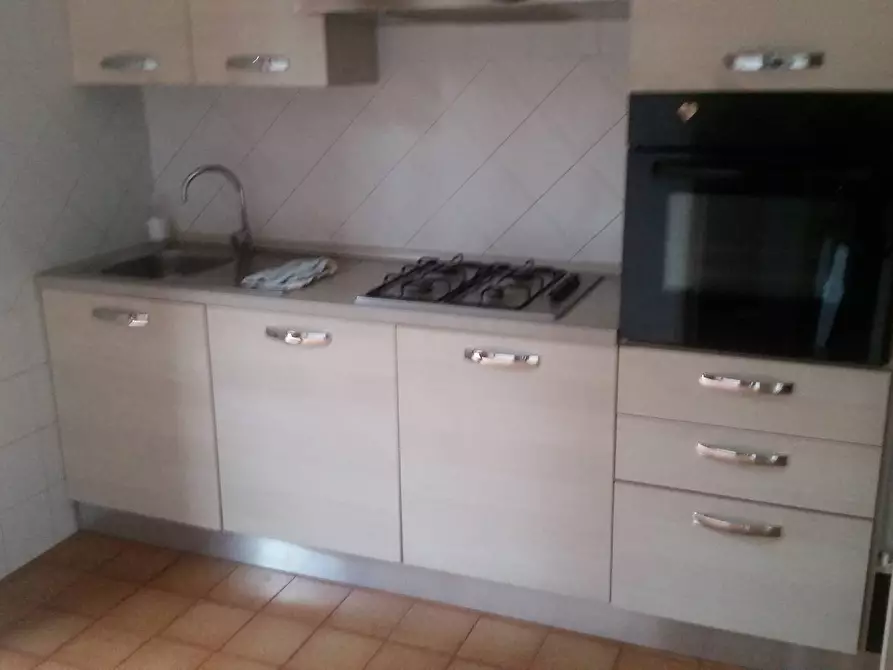 Immagine 4 di Appartamento in vendita  in Viale Giovanni Pisano a Pisa