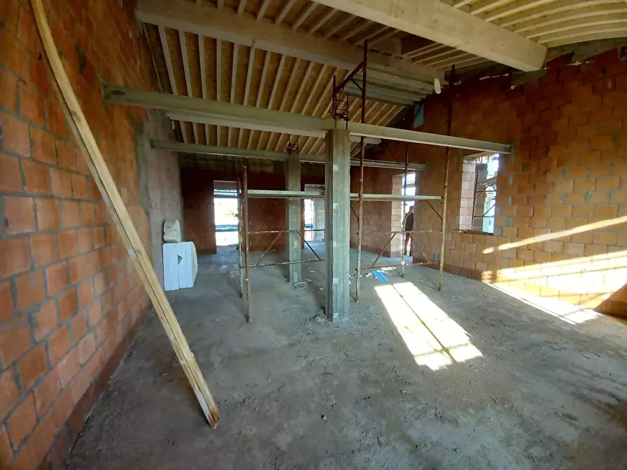 Immagine 6 di Casa indipendente in vendita  in Via del popolo a Pontedera