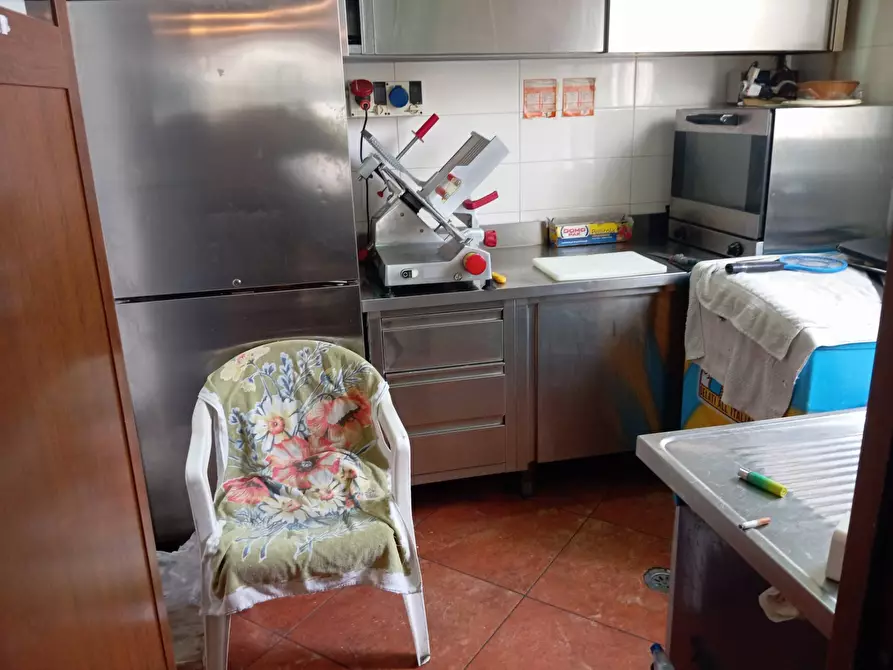 Immagine 3 di Attività commerciale in vendita  in Via Cisanello a Pisa