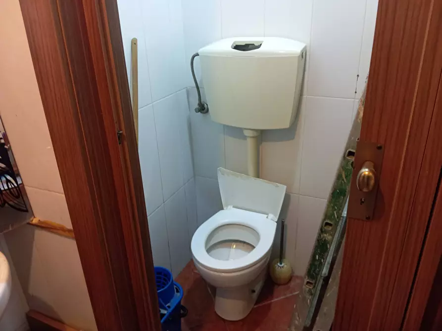 Immagine 13 di Attività commerciale in vendita  in Via Cisanello a Pisa