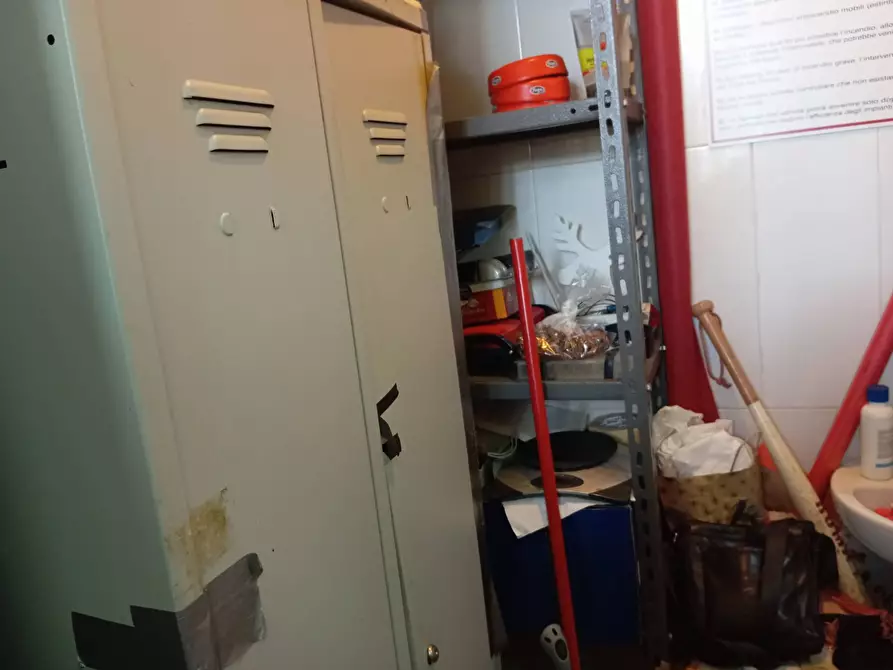 Immagine 16 di Attività commerciale in vendita  in Via Cisanello a Pisa